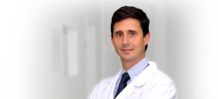 Dr. Ricardo Trueba - Médico Especialista en Diagnóstico por Imágenes